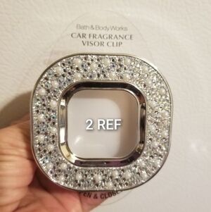 BLING PEARL CAR VISOR CLIP 2 REFILLS